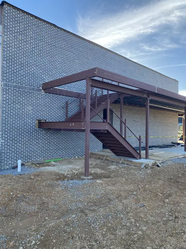 Daisy Fab metal stairs and structural steel erection project
